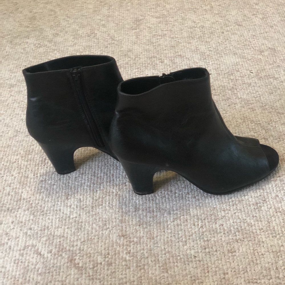 Aero soles black bootie open toe w size 8